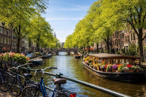 Spring in Amsterdam: The First Things Expats Should Experience
